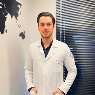 Dr. Lucas Maroneze