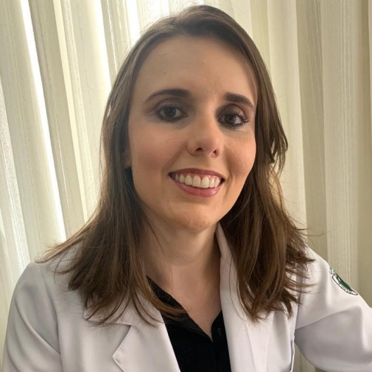 Dra. Inara Almeida