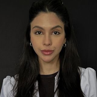Dra. Aline Corrêa