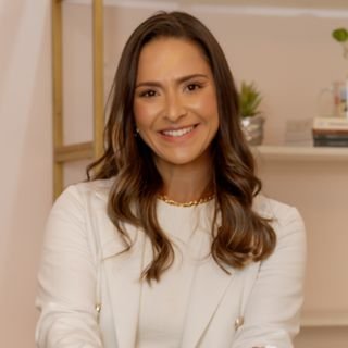 Dra. Viviana Reis de Mello