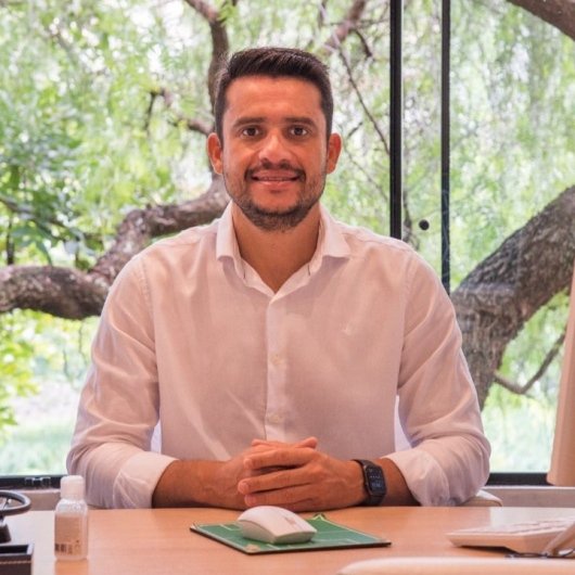 Dr. Thiago Lacerda