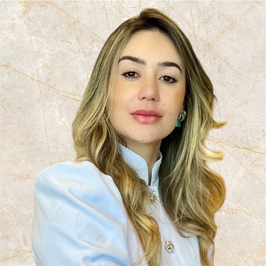 Dra. Ursula Queiroz Cunha e Romão