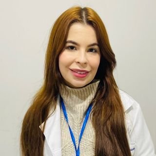 Dra. Lohanie Ramalho