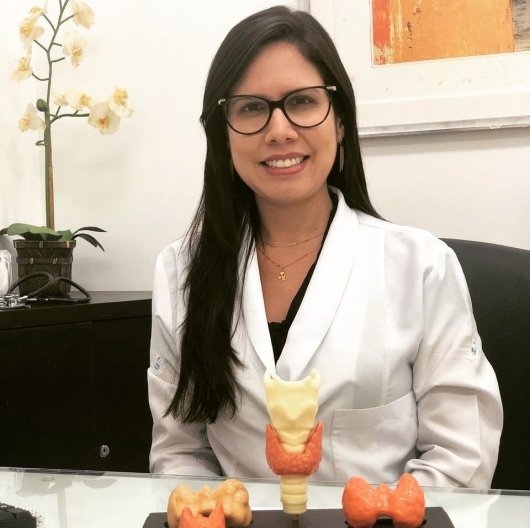 Dra. Laura Barra Gomes Azevedo