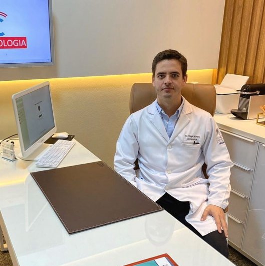 Dr. Tiago Moraes Araujo