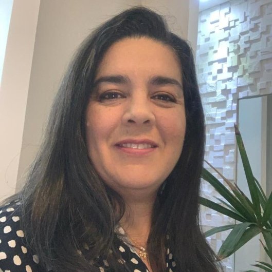 Dra. Janaína Oliveira Contim