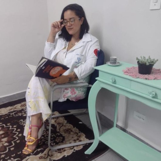 Dra. Alline Gabriela Oliveira Gonçalves Souza