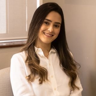 Dra. Thais Fernandes Campos
