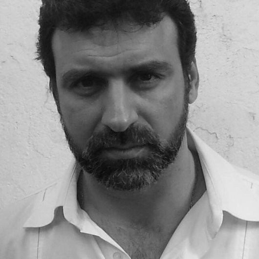 Dr. André Salvador