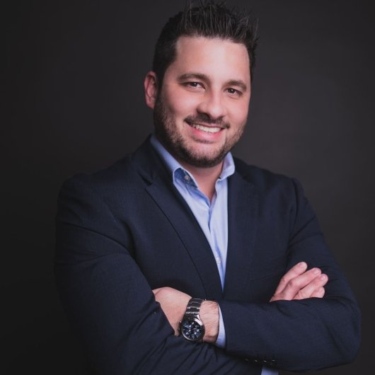 Dr. Elizeu Bernabe neto