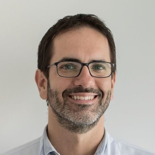 Dr. Daniel Almeida Melo