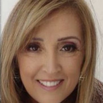 Dra. Vera Santos