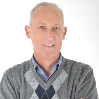 Dr. Augusto Nadolny