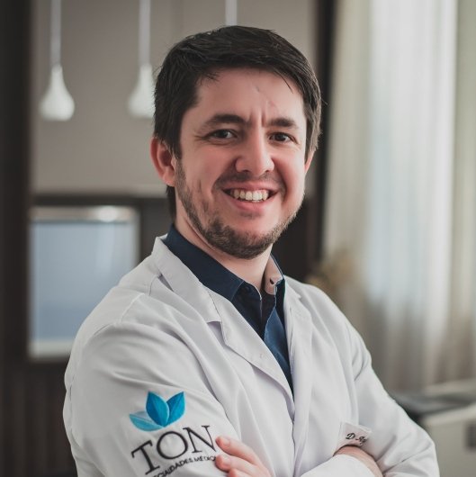 Dr. Angelo Ton
