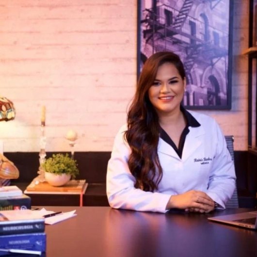 Dra. Rairis Barbosa