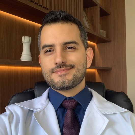 Dr. Marcos Loyola Borém Guimarães