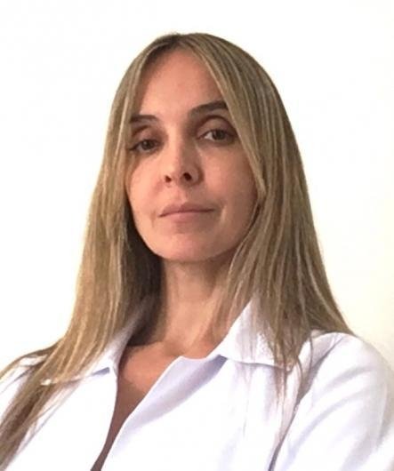 Dra. Fernanda Pena Moreira