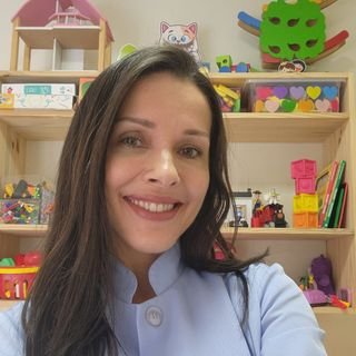 Dra. Fabiana Costa