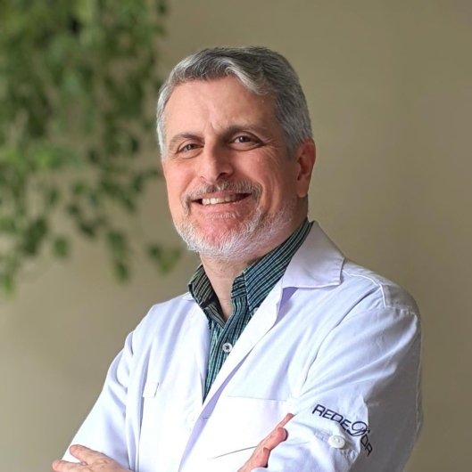 Dr. Marcus Vinicius Adriano