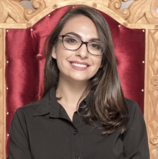 Dra. Quésia Cataldo