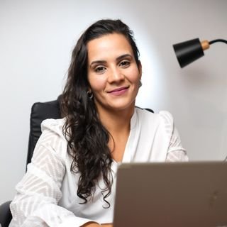 Dra. Mariana Fernandes