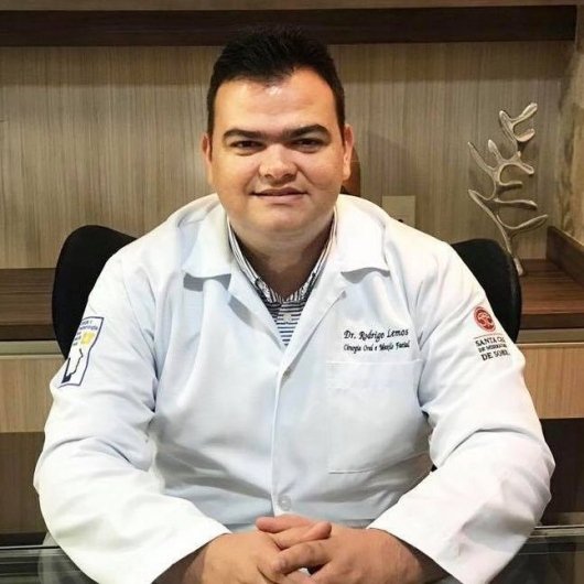 Dr. Rodrigo Lemos Alves