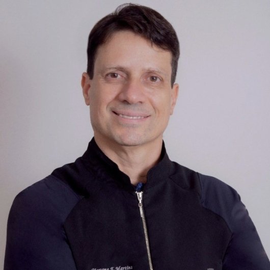 Dr. Giovane de Freitas Martins