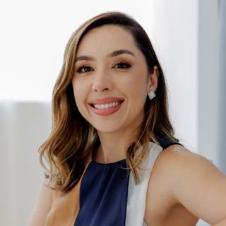 Dra. Isabela Leandro Bezerra