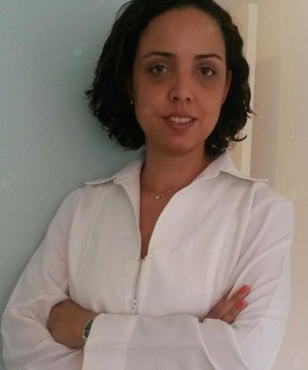 Karla Oliveira