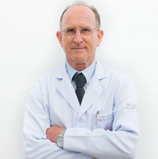 Dr. Carlos Zolin