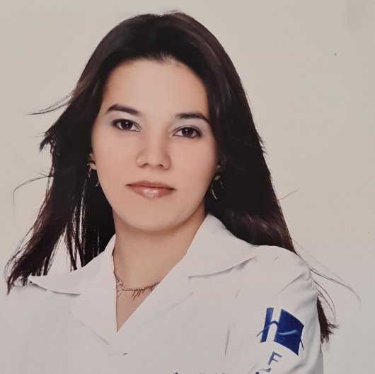 Dra. Danielle Candia Barra