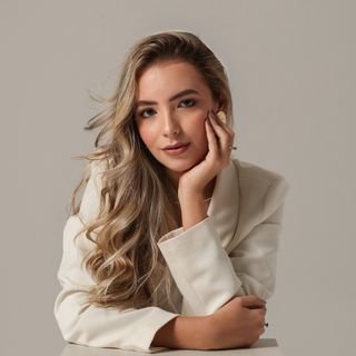 Ana Iasmin Carvalhaes