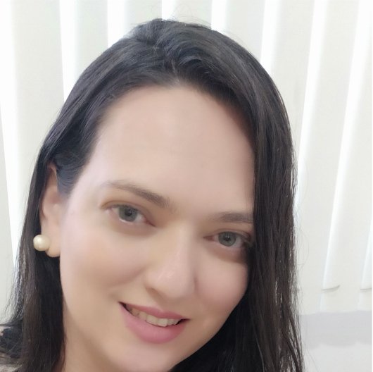 Prof. Priscila Maia