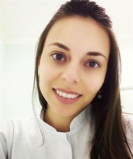 Dra. Aline Paladini