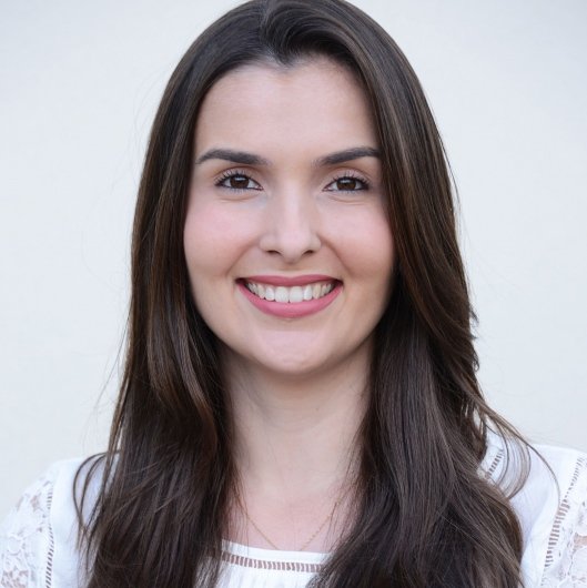Dra. Mariana Alvares Penha