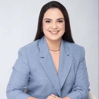 Dra. Layanna Maciel