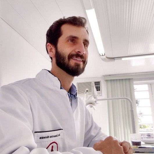 Dr. Dionatan Gomes