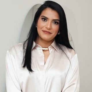 Dra. Verônica Carlos Faria de Paula