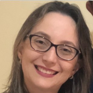 Dra. Nayana Chaves Aveiro