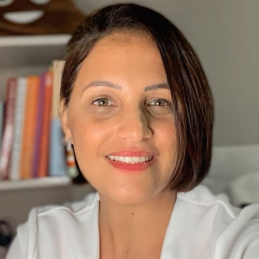 Dra. Carol Ficagna