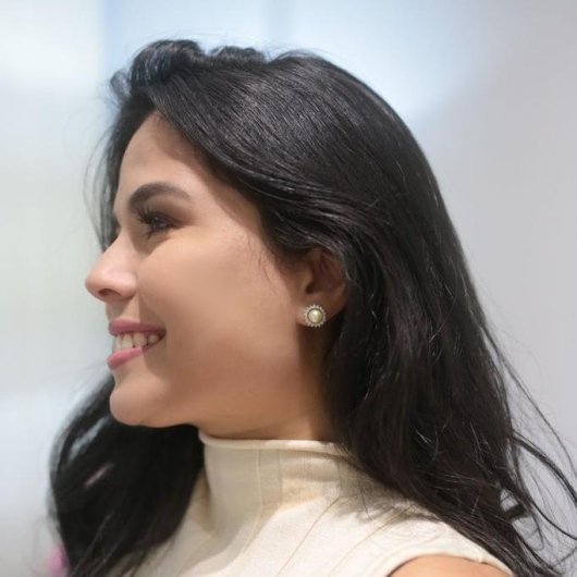 Dra. Caroline Tejeda