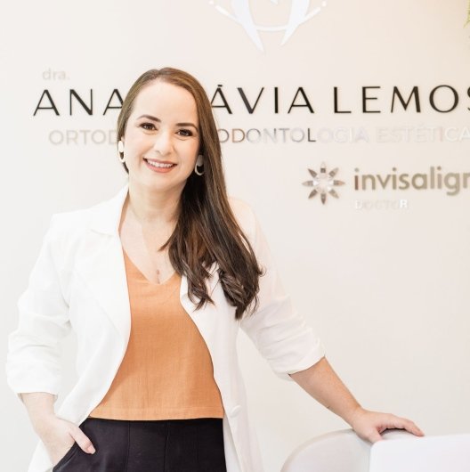 Dra. Ana Flávia Lemos