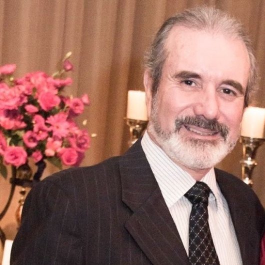 Dr. Dayson Luiz Nicolau Dos Santos