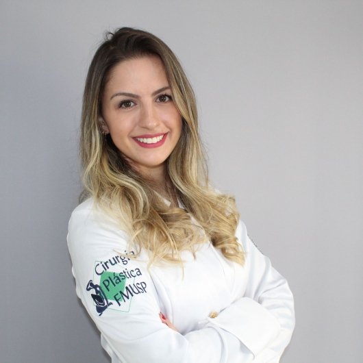 Dra. Cristiane Lopes