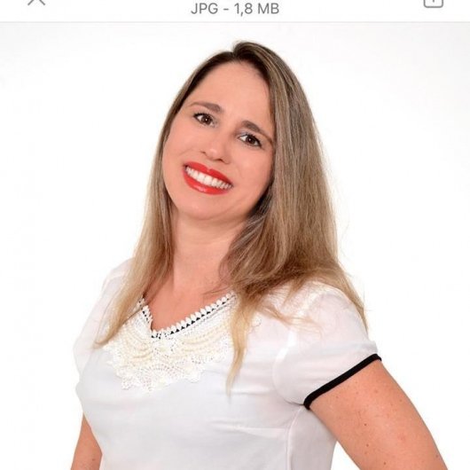 Dra. Isabela Maria Laubenstein Pereira