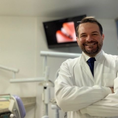 Dr. Márcio Torrecillas