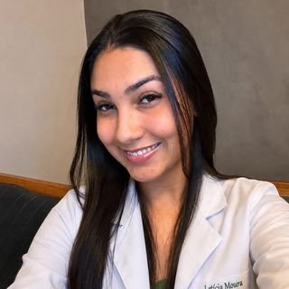 Dr. Leticia Moura