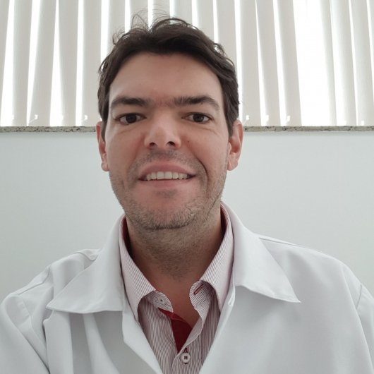 Dr. Flávio Pessoa Borges