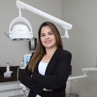 Dra. Pâmela Gonçalves Leles
