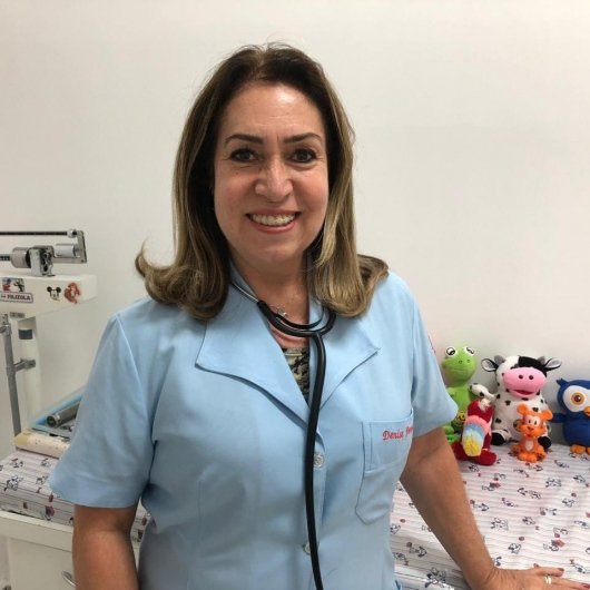 Dra. Denise Ferraz Costa